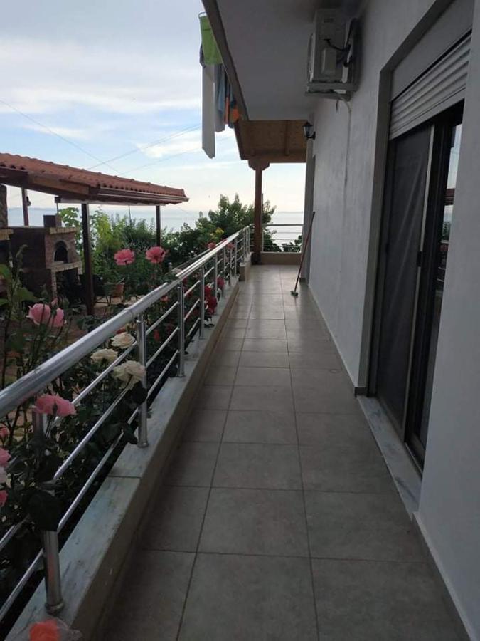 View Apartment Lukove Exterior photo