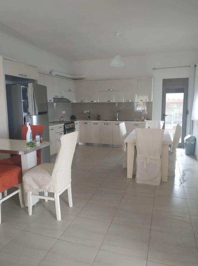View Apartment Lukove Exterior photo